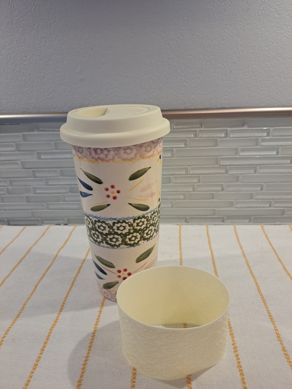 Temp-tations By Tara Old World Confetti Ceramic Travel Mug Silicone Lid & Sleeve